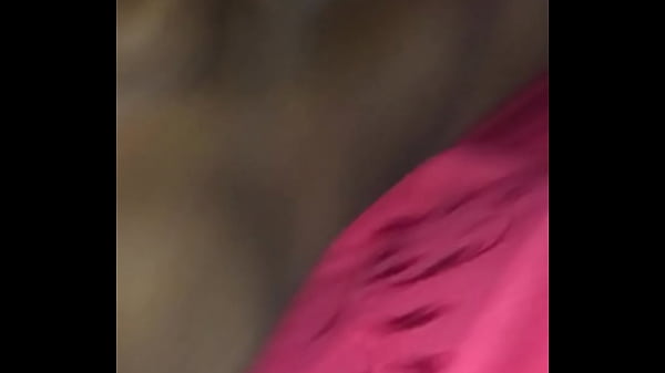 Ebony thot that loves to fuck and suck 