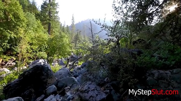 wanted to lose her virginity_in the woods Riley star