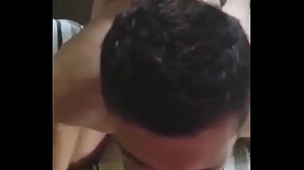 Ecuatorianos en trio Quito, que bien mama la verga 