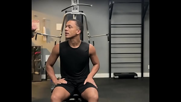 Moreno Da Academia Deu Mole Meti Pika Nele thumbnail