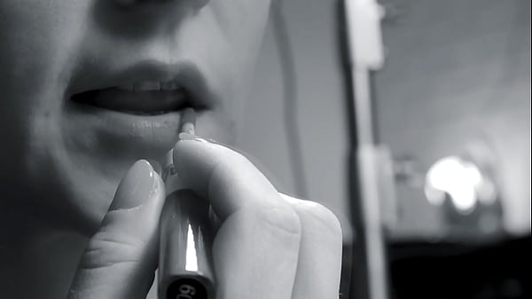 526 sensual battle red lipstick vs your cock