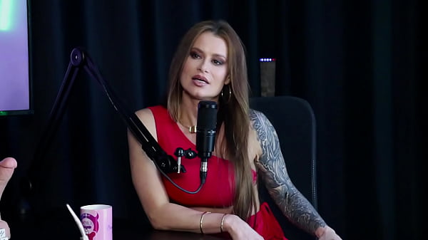 Se_arrepende de não ter comprado um vibrador sofreu um agravo sexual e consegue fazer sexopor prazer TatiWeg SHEER RED