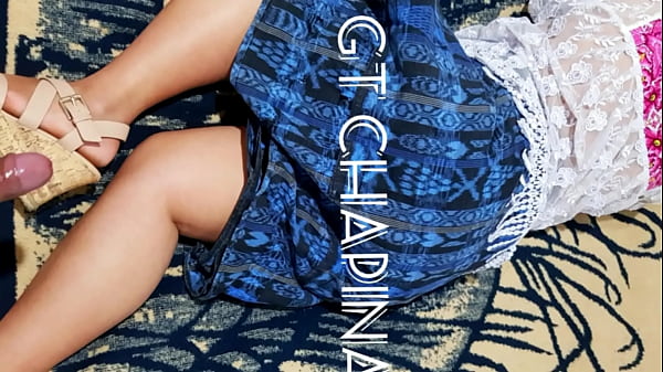 Guatemalteca con vestido 