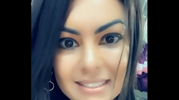 Morena pele bronzeada cabelo lindo