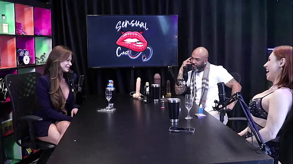 E ela_gosta deum homem safadoe estáafim deescrever um conto erótico TatiWeg