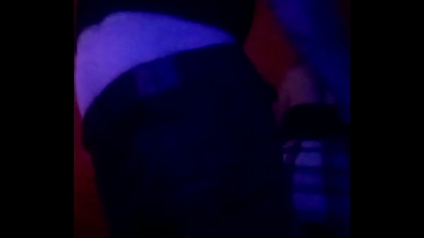 Le dije que me diera de aperrito para nunca olvidarme de su vergota