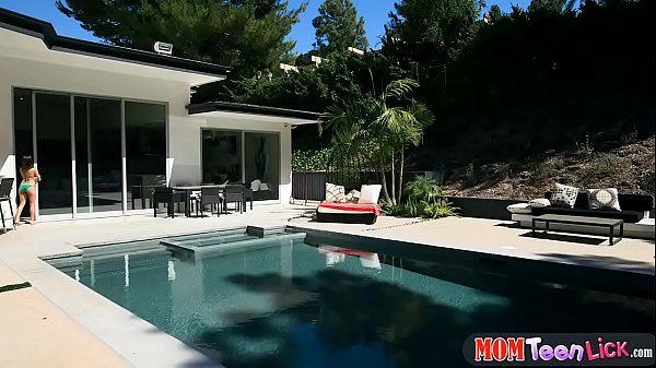 Play MP4 - Stepmom teaches busty teen stepdaughter lesbian sex