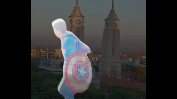 Homem preto na paulada com homem azul