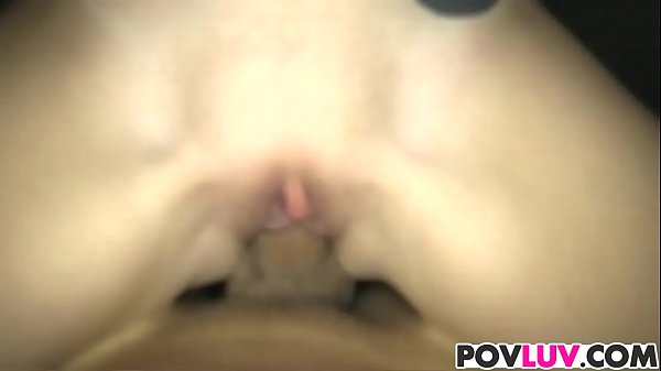 Teen_Daisy Summers gets her pussy warmed