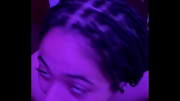 Nonton Awesome Deepthroater thumbnail