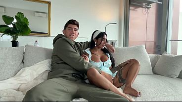 Se Viene Mi Amigo A Casa Y Nos Corremos En Las Tetas De Mi Novia Yasmina Khan thumbnail