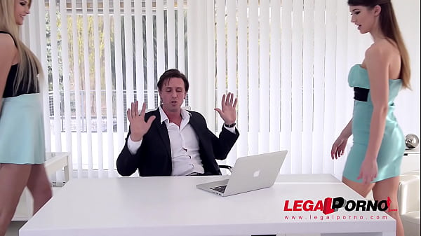 Leggy babes Susan Ayn & Karina Grand seduce guy for hardcore office fuck GP621 