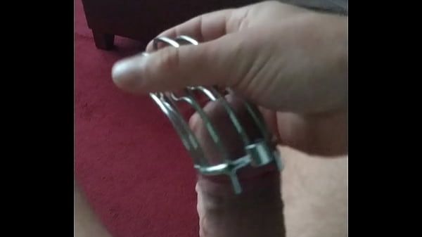 Play MP4 - 2 days chasity cage
