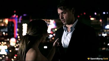 Spankbang gold charlotte cross isn't wearing a wire 