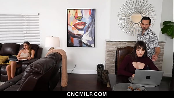 Nonton Donnie's Big Cock And Loud Mouth, A Deadly Combination - Cncmilf thumbnail