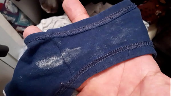 Play MP4 - Smelling sister in law's panties