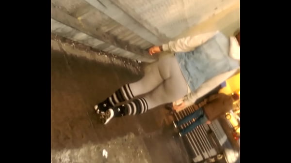 Thick shorty in_sweats_pt 2