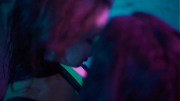 Play MP4 - Alex Angel - Running For Love