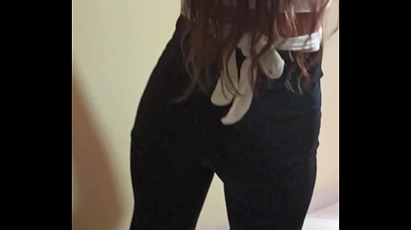 Venezolana casada en lima peru puta ofrecida baila sensual perreo durante su primer casting porno amateur