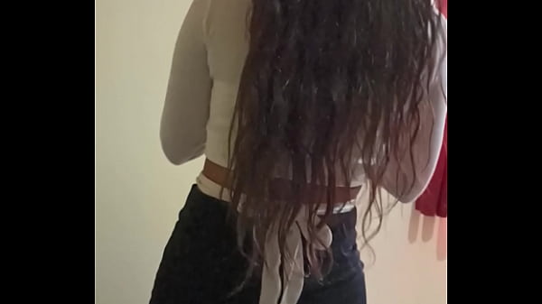 Venezolana casada en lima peru puta ofrecida baila sensual perreo durante su primer casting porno amateur 