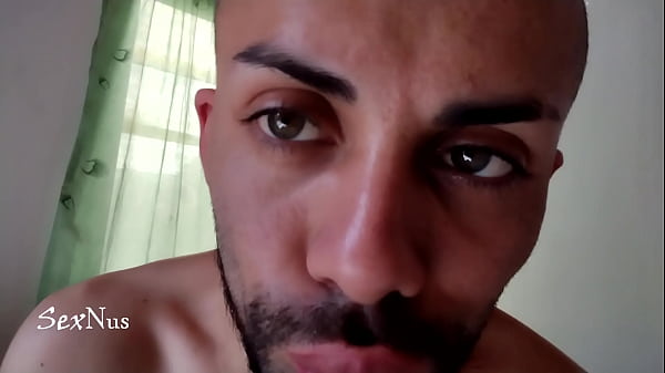 fetiche de una deliciosa lengua para tu verga 