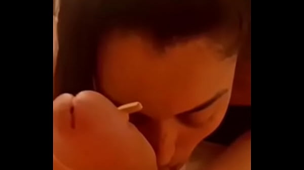 Amandinha do sape mamando 