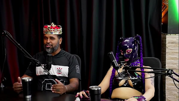 Sempre escutou falar do sadomasoquismo teve sua primeira experi&ecirc;ncia com podolatria contou como se conheceram e a rela&ccedil;&atilde;o funciona madame agatha e jeff neg&atilde;o rei das entrevistas