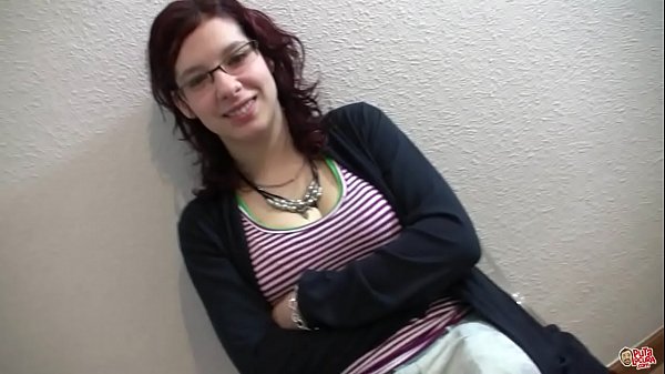 Play MP4 - Ozito por fin follara en su primera escena porno junto a Zenda