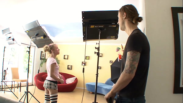 Small teen want a hot dick to fuck her pussy 