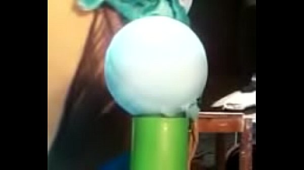 jugando al mete bola en el culito 