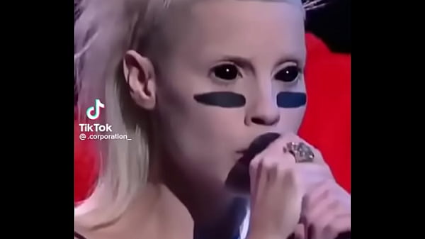 Nonton Yolandi Visser And Ninja Perform At Jimmy Kimmel Live Tv thumbnail