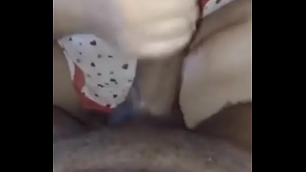 Play MP4 - Contando Como Dei Pra Dois no Motel Enquanto Batia Uma Pro Meu Corno Submisso