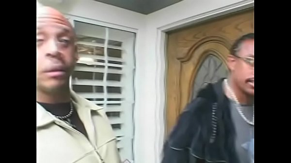 Play MP4 - Hot blonde bitch Taylor Lynn gets double penetrated by two black dicks