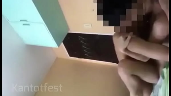 Play MP4 - Girlfriend ng Bestfriend Ko Seaman Kinantot ko Habang Nasa Barko Ang Kanyang Boyfriend