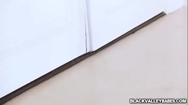 Nonton My Favorite Little Twerking Black Bunny0.mp4 thumbnail