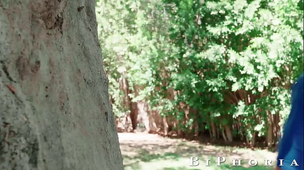 Play MP4 - Hot Hunk Bangs Out Gorgeous Couple - Roman Todd&comma; Tony Sting - Biphoria