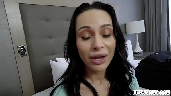 Play MP4 - Lucky studs slams Crystal Rushs pussy as she moans orgasmically making her cum multiple times on his prick