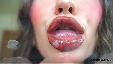 Nonton Pouty Nurse Lips Soft, Melted Kisses thumbnail