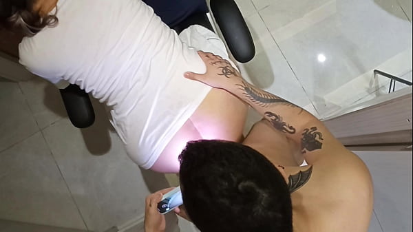 Omg la c&aacute;mara del techo grab&oacute; lo que le hice a mi hermanastra