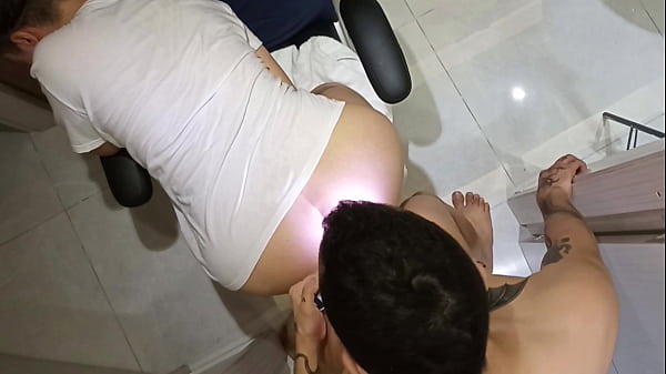 Omg la c&aacute;mara del techo grab&oacute; lo que le hice a mi hermanastra 