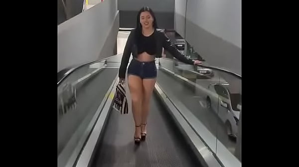 Nonton E Ai, Vc Quer Namorar Comigo?passear De M&atilde;os Dadas No Shopping, Topa? thumbnail