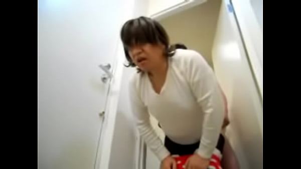 Pussy of Fujiko was robbed after the enema 