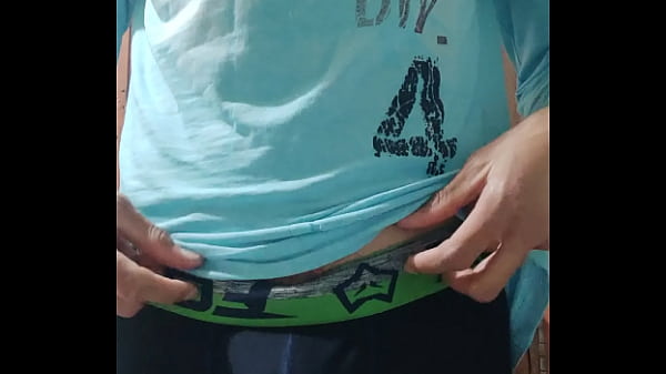 Rich cumshot with what_I found_in the bathroom_just taken out exciting_end