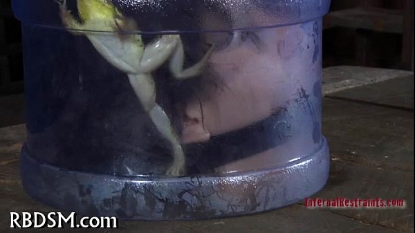 Shocking chick_into submission