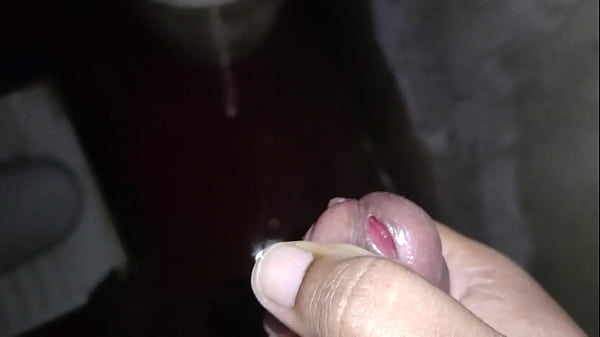 Desi Handjob Mature boy Mastrubating and Playing with his dick Peehole, Cock Head.