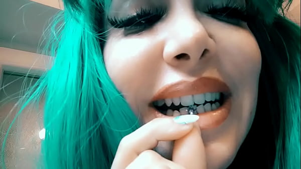 Nerdy Giantess Swallow You thumbnail