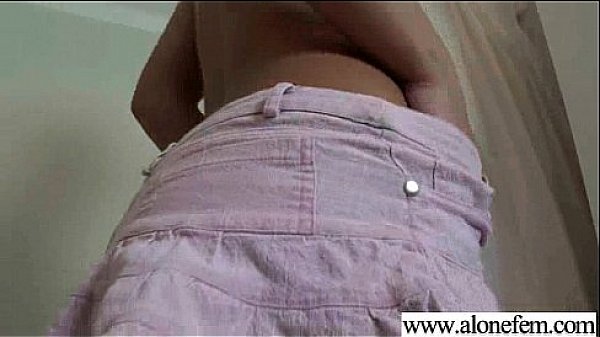 Girl insert all kind of stuff in her holes movie 07