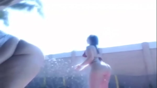 Play MP4 - una par de culonas en Hilo dental disfruten