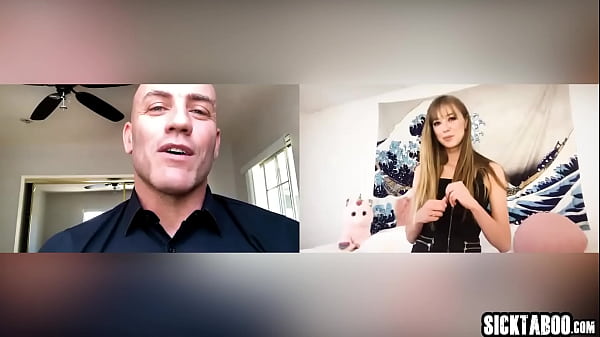 Petite babe swallowed penis and got fucked 