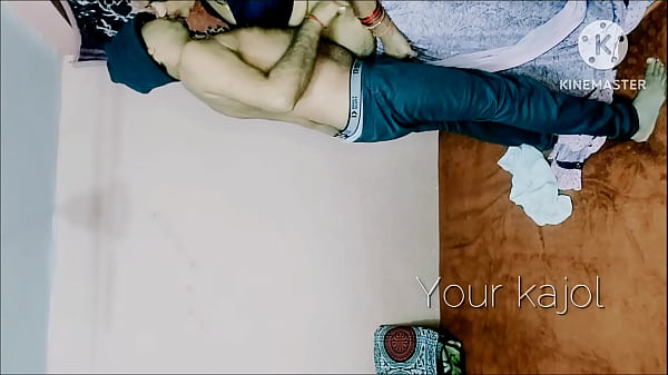 गदराया बदन और सर्दी की रात और धीमीं धीमी बरसात thumbnail